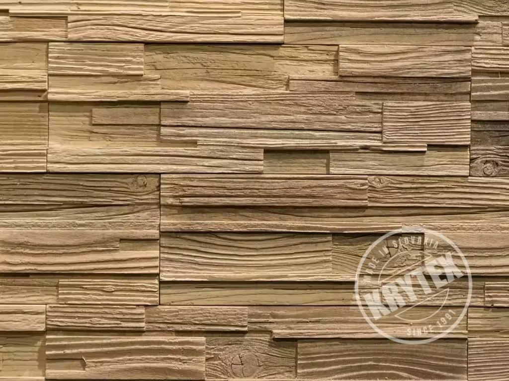 Drevomozaika F04 Mix v imitácii dreva uložený do mozaiky v pieskovej farbe.
